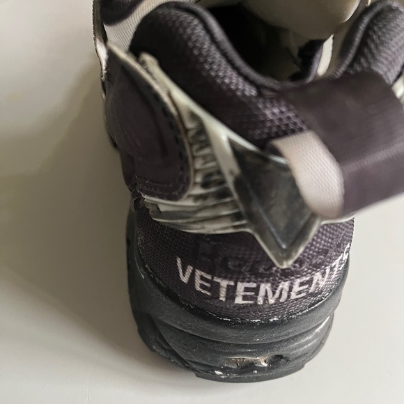 Vetements x Reebok Black Edition Instapump Sneakers - Unisex Men 7 Women 9 - Picture 11 of 11